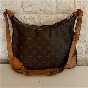 Authentic Louis Vuitton Boulonge
